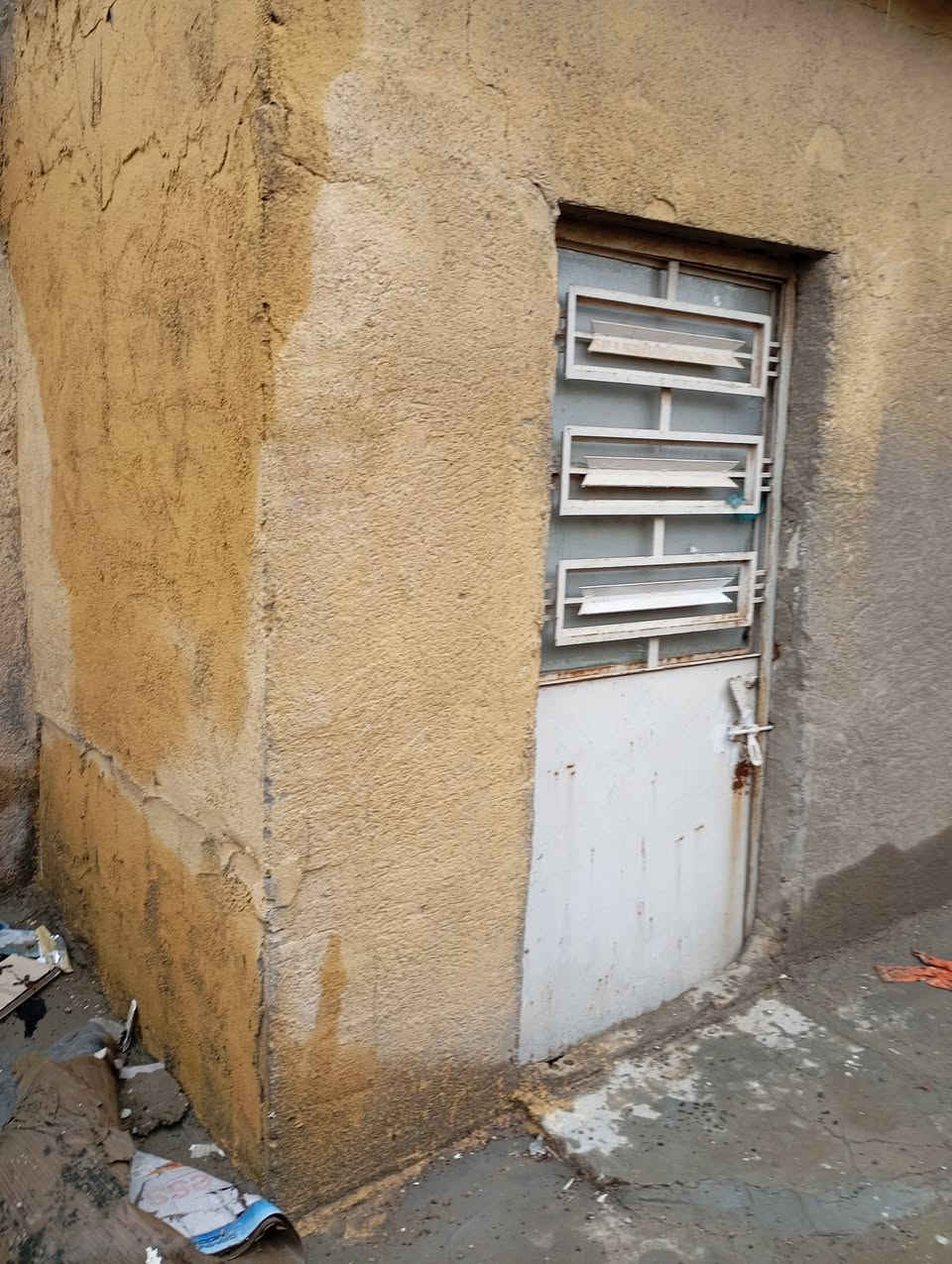 السلام عليكم مشتمل للايجار غرفتين نوم استقبال وملحقات 200 ألف وبي مجال الحسينية قرب مستشفى التركي واتساب ماسنجر ***********
