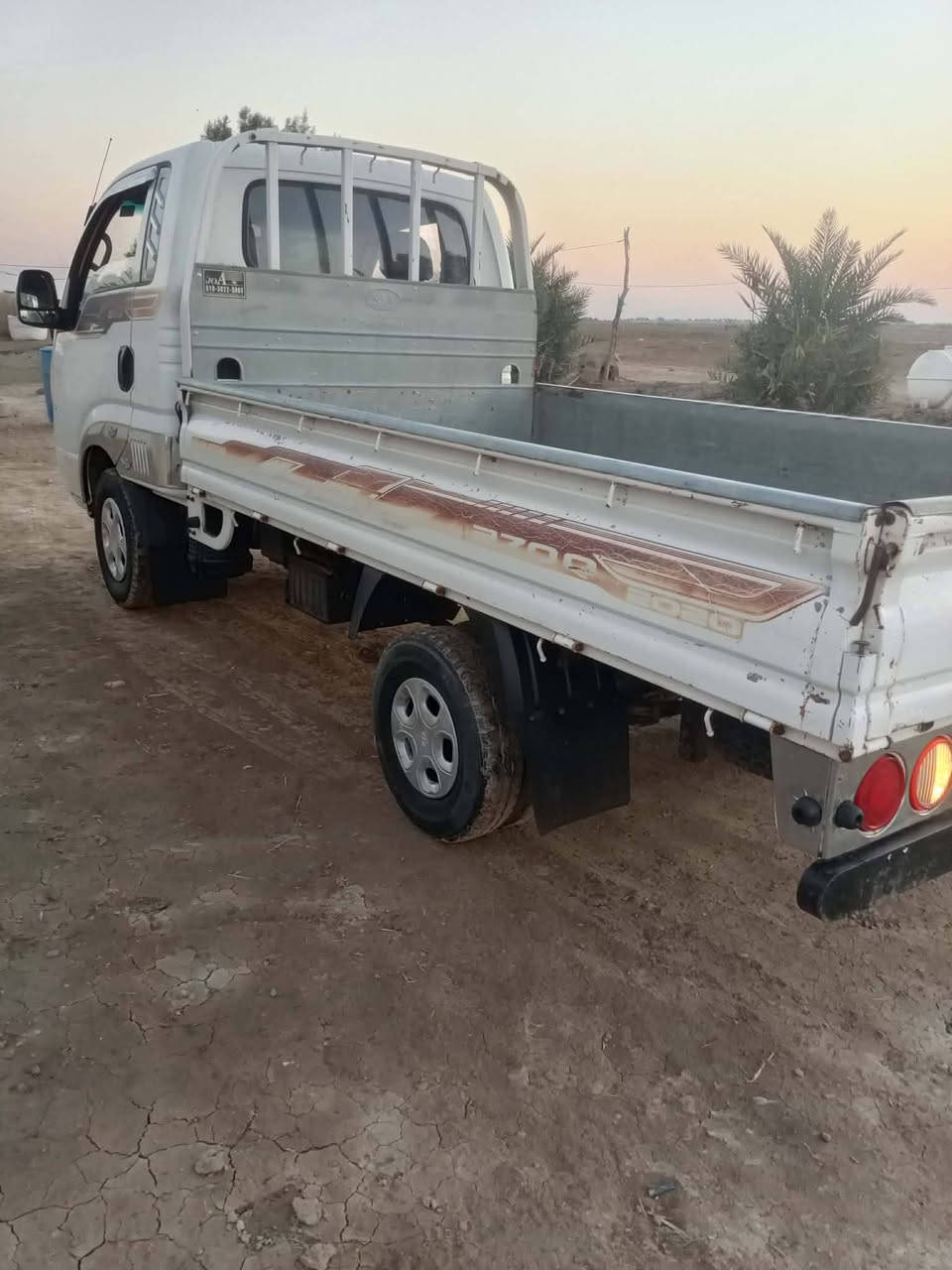 السلام علیکم كيا بنكو حمل للبيع 2014 قادسيه مكفولة كفاله عامه هزه داخله تريد وكاله تريد تحويل سنويه مجدده ال31 نضيفه بمعنى الكلمه رقم شاصي واضح المكان بابل الشوملي ***********
