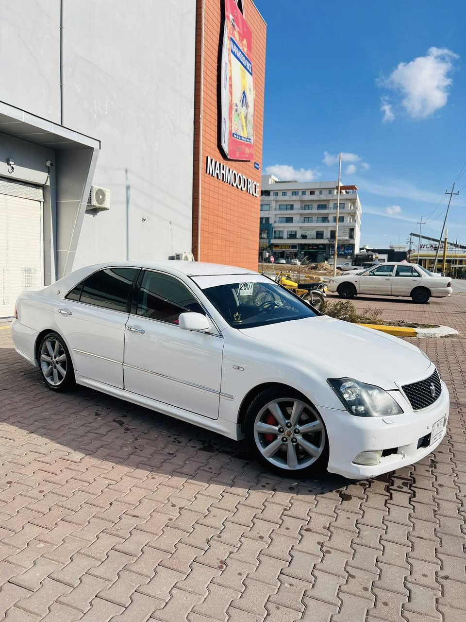 سه ره تا به ناوي خواي گه وره بؤ فرؤشتن وگؤرينه وه
شاهينه 184 نمونه  له جواني و قوه ت 3 دوگمه جلد و هيتر 
2 كوشن كاره باي سوكان ليگزز سوكان خزنن 139 هه زار روشتوه 
تحديد سورعه فورميگا سور لايت زيلون سالوؤنساي سبؤرته ناو قه يسيه كامل به رگي سورم تيه گرتوه گئرو مه كينه ي به شه رت 
به رمه جه يه سته يجي 1كه به رنامه ي Pop Bangs لياوه به دلي تو ئه يته قيني زور زور به قه وه ته سه قفي وه ك شوشه وايه بيه جالو شوخته سه ياره ي ده ستي خومه ماله كه دياره سعري 66$ و معامه له شوين سليماني *********** ده ستت خوش ئه دمين
