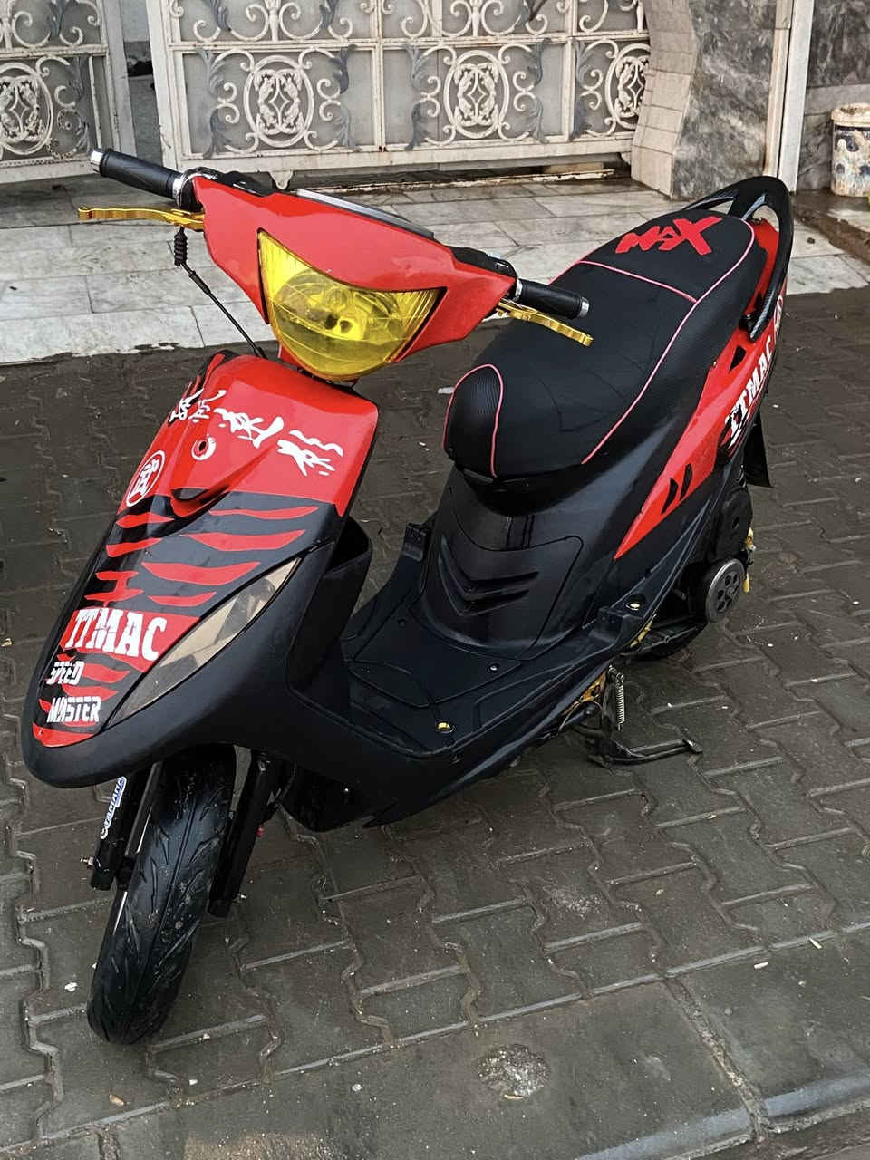 السلام عليكم ماكس عدله للبيع شوفت عينك تخبل بوشه 55 شلعه ومعدل صالنصه Fm نكرة سلف متواجد واتساب السعر 550 وبيها مجال للطيبين 

‪***********
