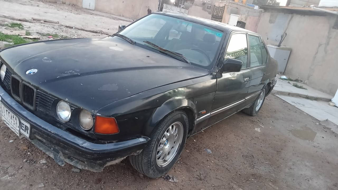 السلام عليكم 
البيع ومروس 
735 مفتوح 
موديل 89
العنوان بغداد الزعفرانيه 
السعر 32 
***********
