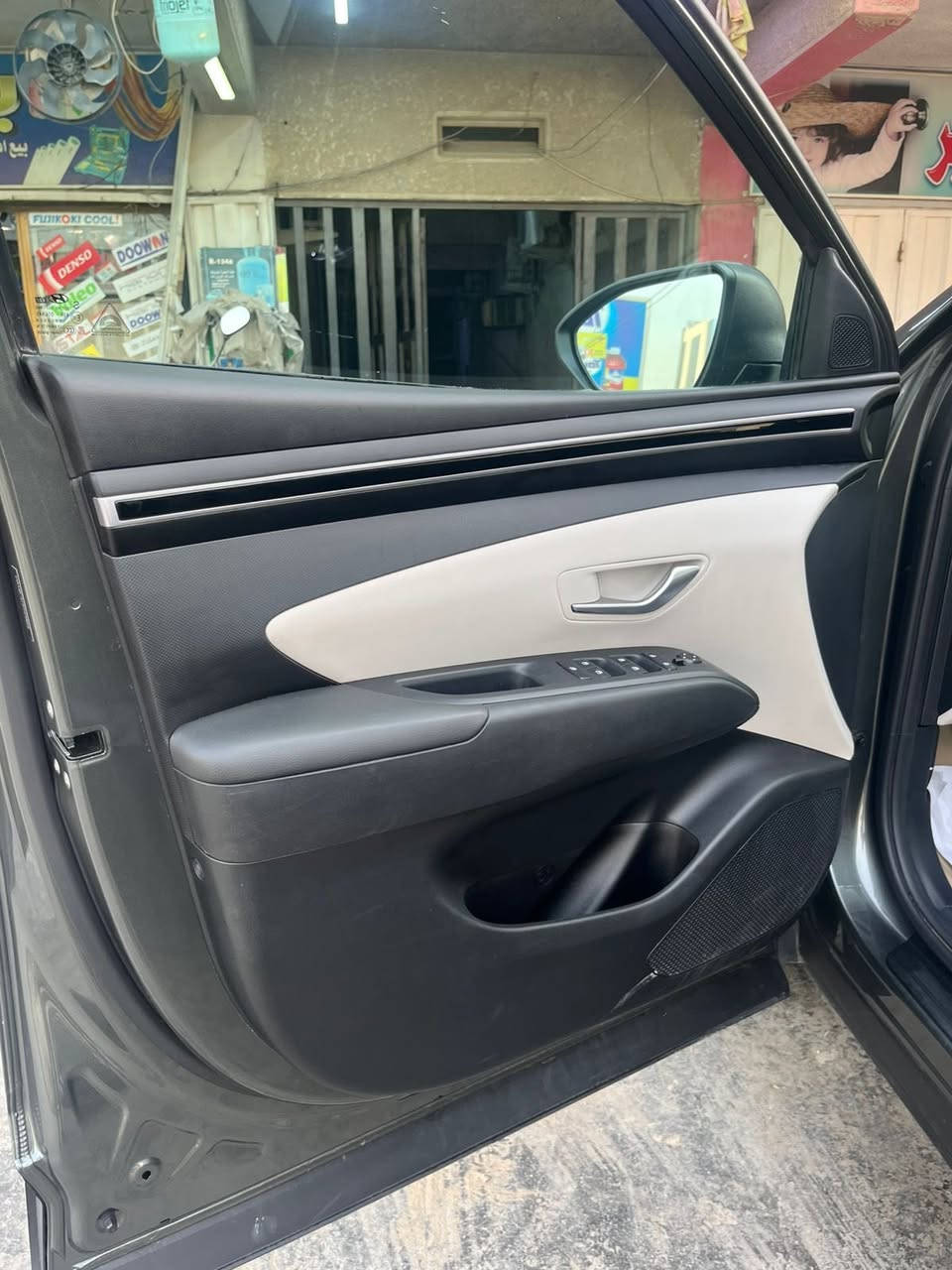 السلام عليكم
توسان 2023
بصمة 
كرسي كهرباء 
رادر امامي 
رادار جانبي 
قيادة ذكية 
جنطة كهرباء 
تحديد مسار 
تشغيل عن بعد
وارد امريكي
رقم بغداد تحويل ثاني يوم
سياره مال بيت نضيفه كلش احلى من صور
مكاني بغداد رقم ‭٠٧٨٤ ٣٥٧ ٨٦٧١‬ السعر 190 ورقه وبيها مجال بسيط
