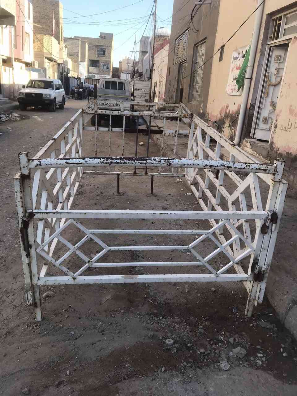 محجر مال فحل ديوانية المركز *********** 
السعر 275 وبيه مجال
