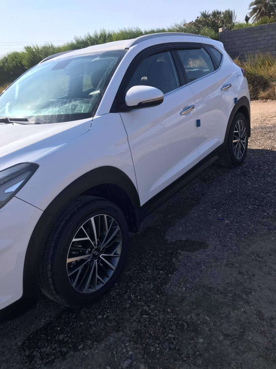 توسان 2019 كفاله عامه خليجي فول مواصفات عدا بانورما
حساسات امامي خلفي
لايت 5 عدسات
ليد امامي خلفي
لايت دوار ويه الستيرن
اشارات بالمري ومري شفط
اشارات ترحيب باب ومري
كير 3 انضمه 
بصمه
كشنات 2جلد كهربائيه+لون قرميدي 
تبريد قطعتين
شاحن وايرليس
ثلاجه بالجكمجه
سعرها اتصل سياره بسمي سنويه
سايد بريك بل رجل 
 مكان السياره بغداد الكرخ. ابو غريب&.                  ملاحظة ماشيه(100)الف فقط
    ‏‪***********‬‏.       محرك2000دوش البيع 200وبيهه مجال الطيبين
