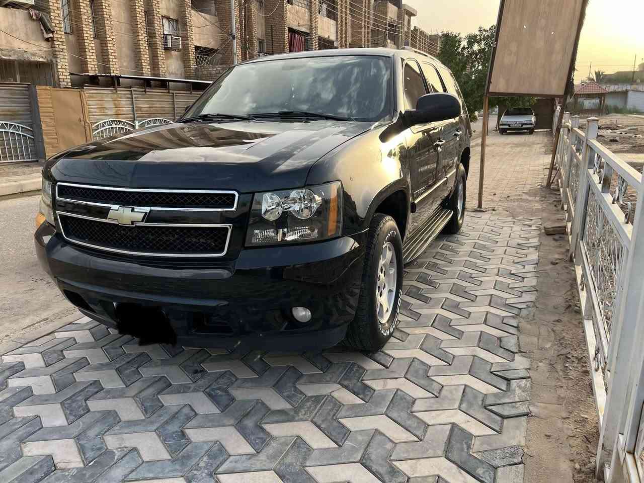 تاهو بتره 2008 ادوات
خليجي اصل كفالة عامة من الكص والضربة 
گير ومحرك كفاله 
حدادية جديده 
تخم تاير جديد 
متومه ارقام وسنويه 
تبريد 3 قطع + تدفئة 
كشنات منفصل سياحي 
شاشة 
تشغيل عن بعد 
مكان السياره العماره 
السعر 67 
‭0772 791 1545
