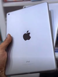 ايباد الجيل السادس • ١٢٨ • بطاريه فوك ٩٠