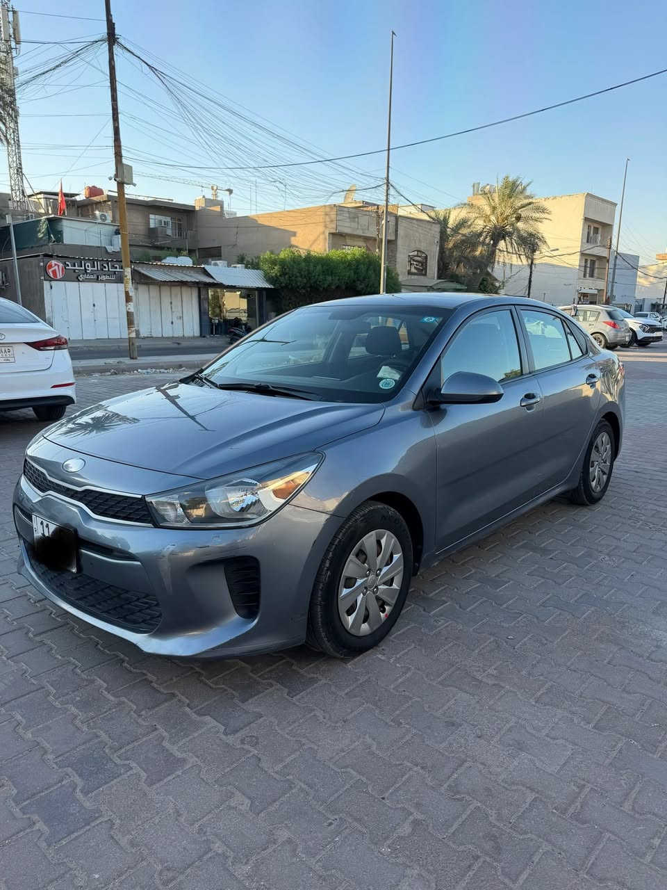 السلام عليكم للبيع كيا ريو 2019 مواصفات S وارد امريكي حادث بسيط جانبي بابين فقط ومكانين بارد ماشية 40 رقم بغداد بأسمي السعر 108 وبيهة مجال حك الجية للاستفسار *********** مكاني بغداد حي العدل شارع القادة
