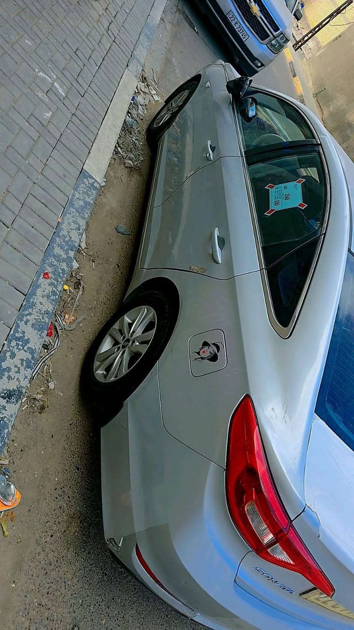 السلام عليكم سوناتا موديل 2017 غاز بلاد كصه جنطه متؤام شمالي ارقام وسنويه اصليات ع شاصي جاهزه من كلشي محرك كير تبريد كله كفاله مكاني البصره قديمه سعرها 55 وبيها مجال ***********
