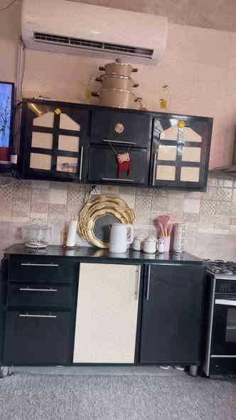 كاونتر جديد كلشي ما بي ونظيف اريده 400 وبي مجال مكاني كاظميه ومتواجده وتساب ***********
