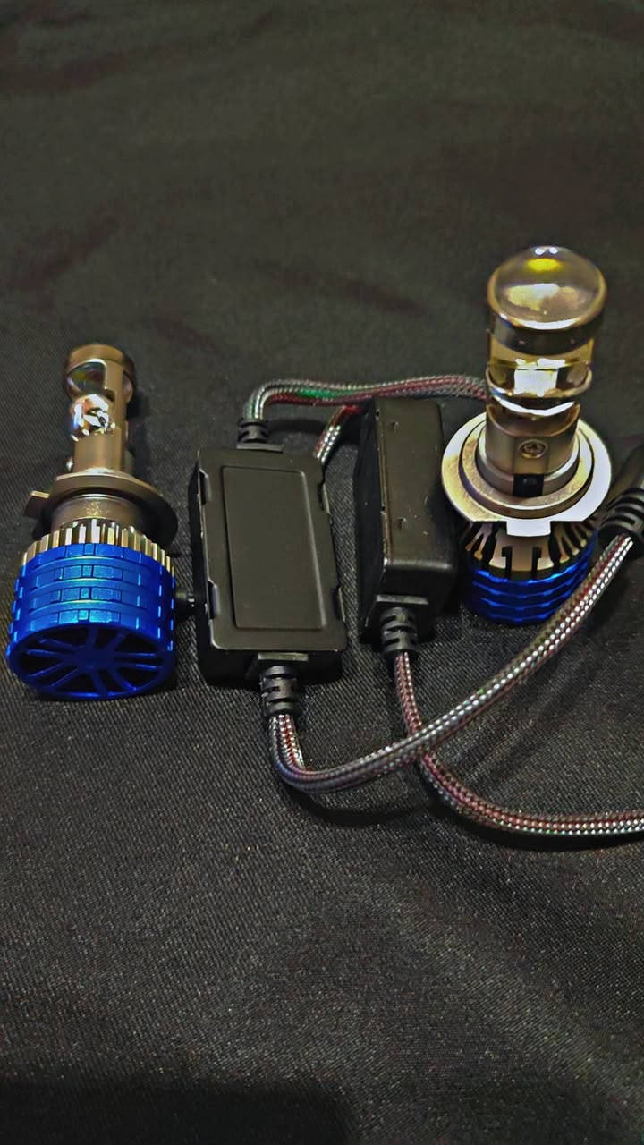 ليد H7 عدسة ٥٠ واط حقيقي للتك
و بي انارة تخبل و ع الفحص ما عجبك يرجع 
اي استفسار خاص او واتساب ***********
