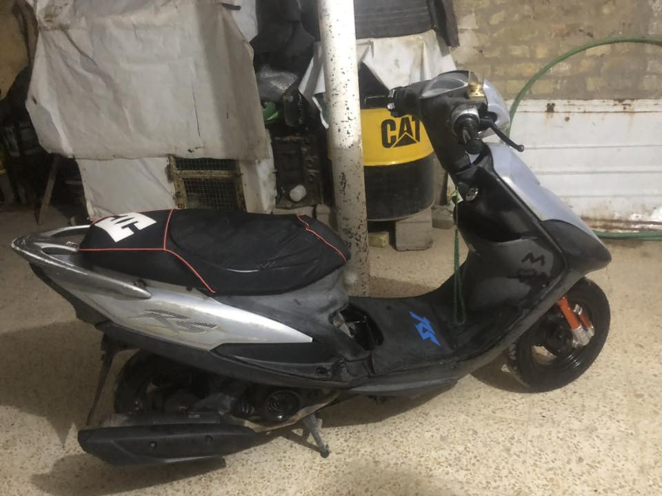 ماكس عدلة بوشة ٤٩ بلاد دراجة خير من الله فول ٤٥٠ وبيها مجال قليل مكاني بعقوبة تحرير *********** 
مو شراي لتراسل
