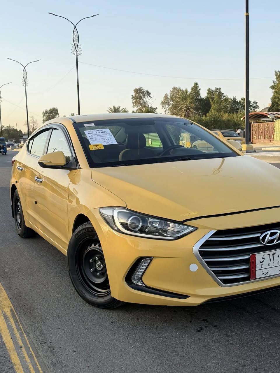 السلام عليكم النترا 2018 رقم بغداد تحويل مباشر السعر ( 118$) مكانها بغداد *********** وارد امريكي بيها طخه بين البابين 
ومصلحات فقط الباقي مكفول سياره ليبل واحد بجم كبس لغود شواصي محرك وكير مكفولات محرك 2000دوش كير AT سياره جاهزه بدون نقص تبريد ثلج صدر جديد تخم تاير جديد الشراي يتصل
