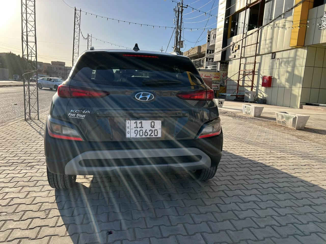 السلام عليكم
كونا ٢٠٢٣فول ماعدا الفتحة والجلد 
بصمة تحكمات جهتين رادار امامي خلفي 
قطعة واحدة تبريد
ماشية ٨٠الف كيلو 
مبدل قطعة بنيد نفس اللون 
تشغيل عن بعد 
مكينة ٢٠٠٠دوش 
سيارة مكفولة علة ايدي كير مكينة مكفولات 
كير cvtثمن نمر 
للأستفسار ***********بي واتس اب 
العنوان بغداد المحمودية
