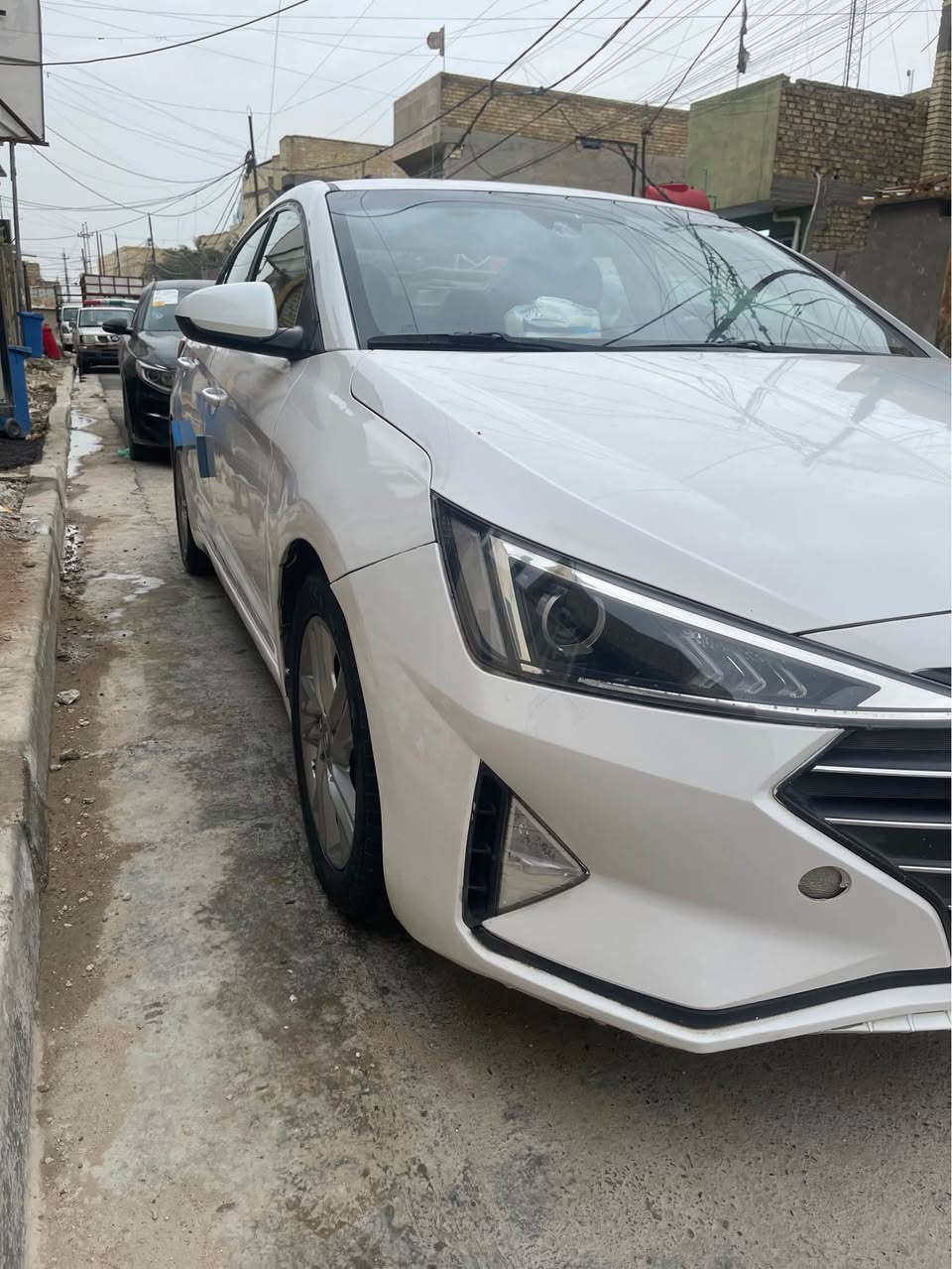 سلام عليكم 
للبيع النترا 2020 وارد امريكي لغود شواصي حوض كير ومحرك مكفولات 
كير AT 
موصفات
تخم تاير
زنون منضومة كامله
تحديد مسار 
تحكم سرعه
شاشه عطل
تحكم استرين جهتن 
رادار امامي وجانبي وخلفي
مانع انصدام 
مانع انزلاق
كامره خلفيه 
السياره مصبوغه عام للجماليه حادثه صفحه السايق السعر 105 وبيه مجال حك الجيه 
العنوان بغداد
الرقم *********** Colombo, Sri Lanka
