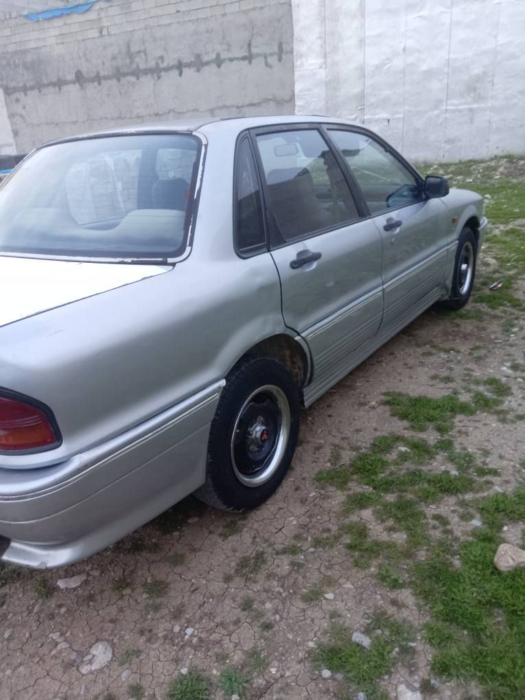 گڵاندمۆدیل 1991 ئاڕم پلاستیک مەکینە 63یەک پارچەی بۆیاغ نمونەلەجوانی گێرومەکینەی بەشەرت دەعم ولێدرانی نیە  جام کارەبایە تەبریدە سعری 31ومجال ناونیشان ڕانیە حاجیاوا *********** رانية, السليمانية
