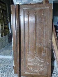 ابواب المنيوم لون جوزي نظافة زينة وشوف العين للبيع 07742388507