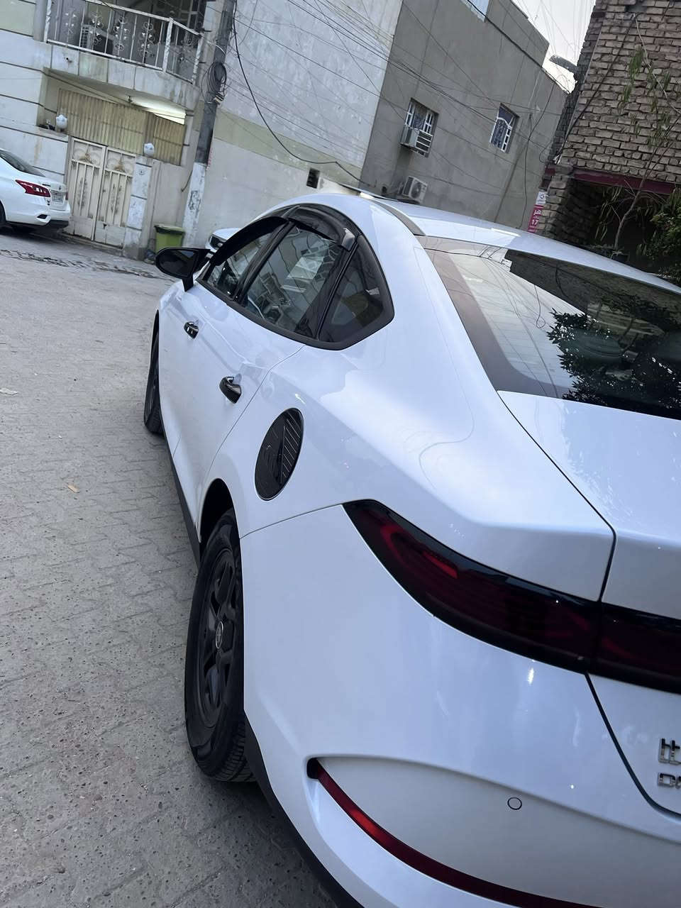 سلام عليكم كن بلاص موديل 2025 
ماشيه 4000 
بحاله الوكاله
مرقم بغداد 
السعر 19 مليون و 100 
مكاني بغداد / الحرية
***********
