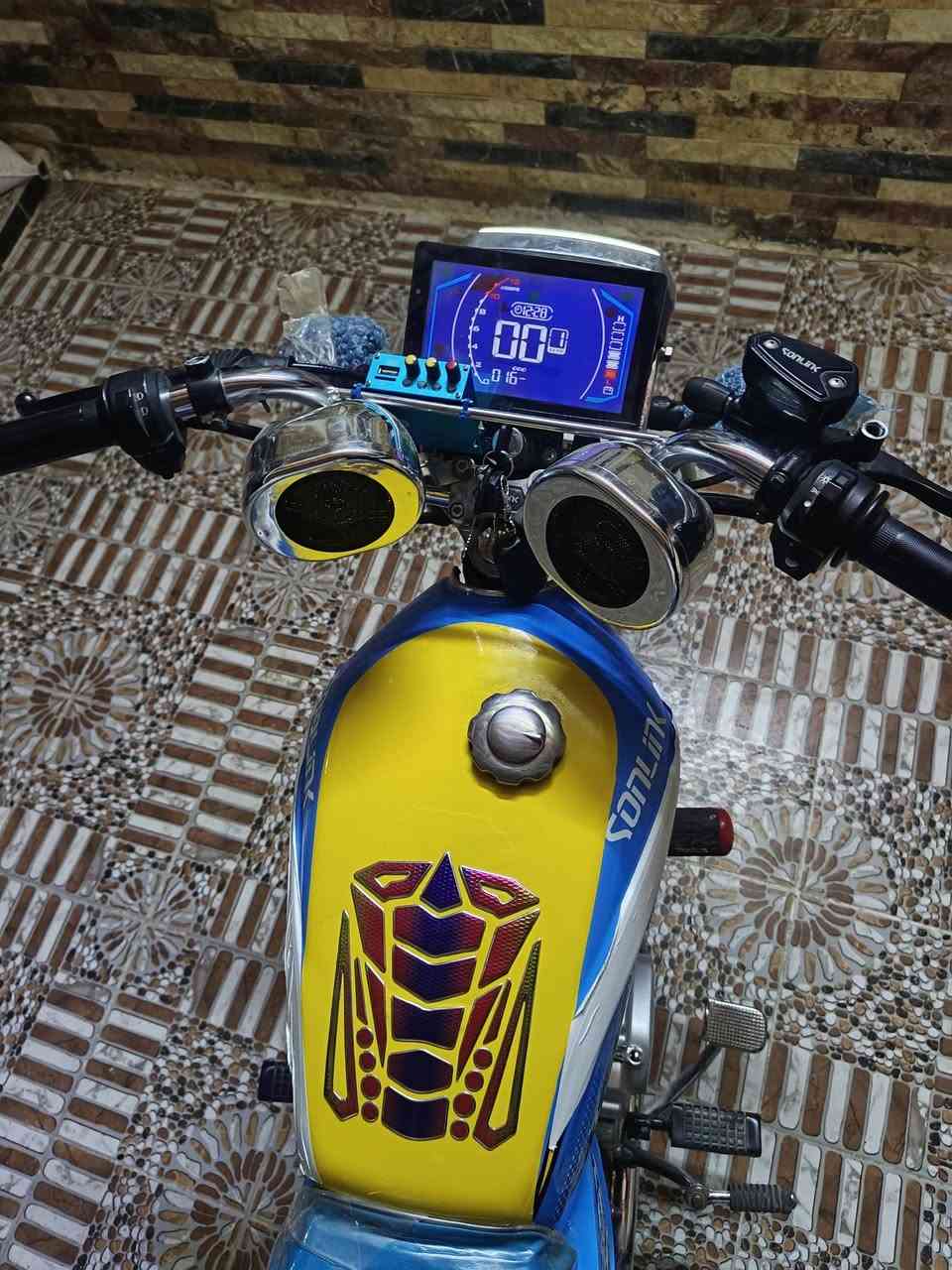 سلام عليكم دراجه تايكر سونك الاصلي للبيع موديل 2025 الدراجه مابيه اي نقص مكفول كفاله عامه كير و محرك شلعه معدل خير من الله السعر 750 وبيه مجال ***********. مو شراي لا تعبني 👍🏼
