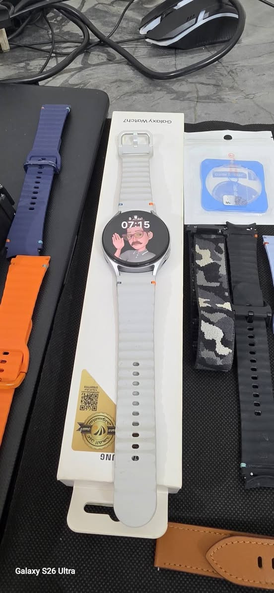 السلام عليكم
ساعة سامسونج 7 حجم ٤٤ 

نظافة 99%  للبيع ب٢٢٥ قفل بيها لاصق حماية ولاصق اضافي جديد

 بالاضافة كفرات عدد  2 

سير عدد 9 الابيض اصلي مال شركة والجلد اصلي مشتريه ب٢٥

على وضعية الشركة نظيفة جدا 

كارتونه+شاحنتها الاصليه

بغداد الكرخ *********** متواجد واتساب
