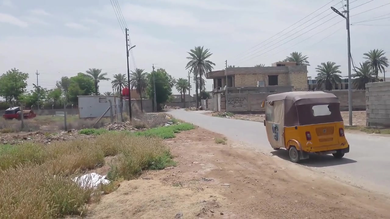 سلام عليكم قطعة للبيع 
بوب الشام بستان بشار بقرب بيت فرهود
مساحة 300متر زراعي سند ٢٥
واجهية 15ونزال 20 شارعها 8متر
خدماتها ماء وكهرباء تبعد من تبليط ٢٠متر فقط
تنباع كلها شلع ب ٥٥وبيها مجال
وتنباع على شكل ١٠٠على ١٨مليون سعرها
واتساب اتصال
***********
