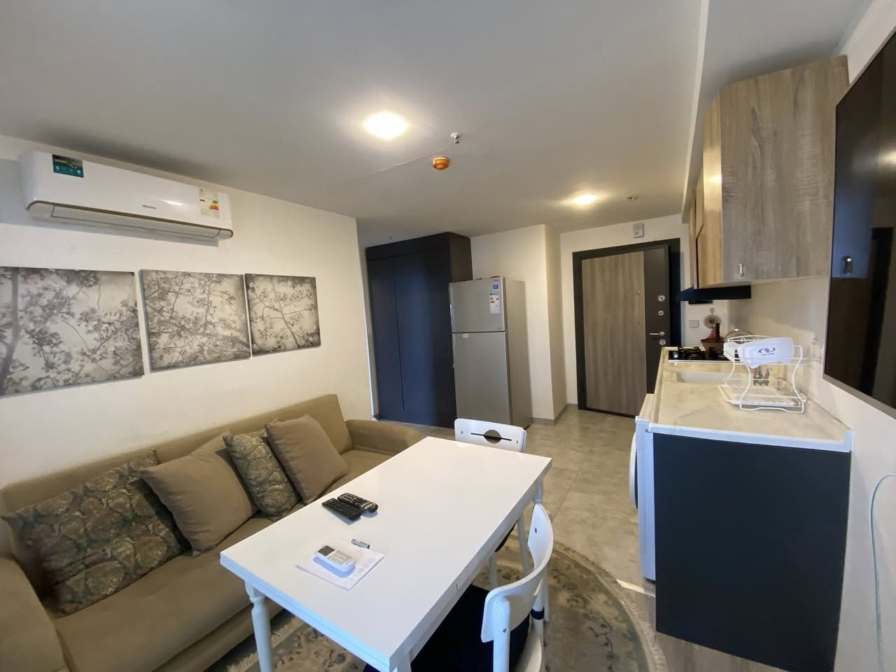 شقة للإيجار في أربيل
‏في مجمع سكني لايف تاور
‏داخل مربع الذهبي
‏شقة غرفة وصالة مؤسسة بالكامل
‏مساحتها 73 متر
‏طابق 22
‏واجهة على شارع 120
‏لاستفسار أكثر على ال WhatsApp
***********
***********
