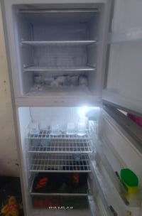 ثلاجة مستعملة • جيبسون • شبه جديدة