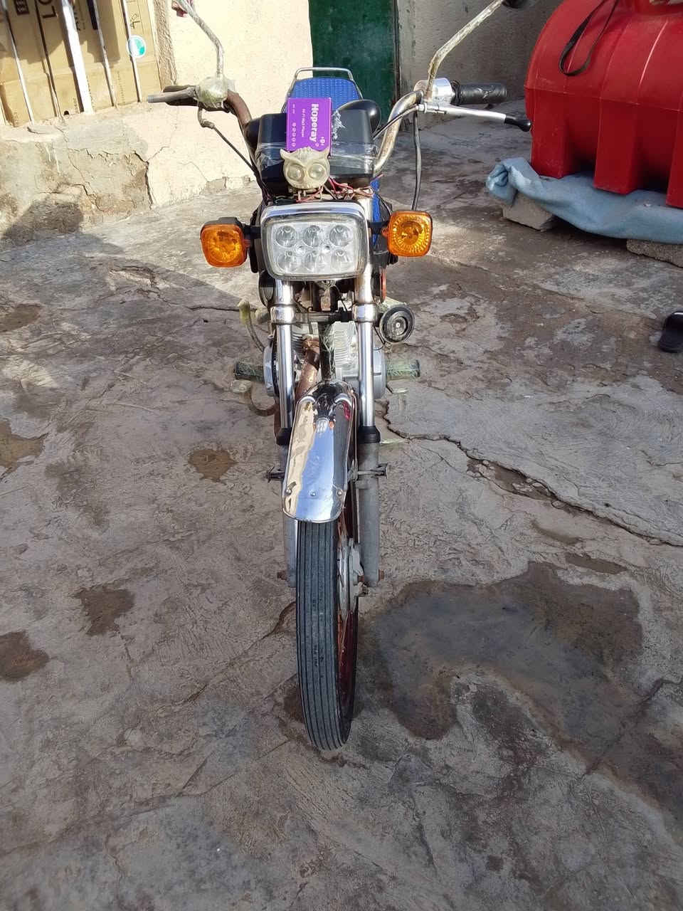 السلام عليكم دراجه للبيع مكان البصره القرمه هذا رقمي واتساب موجود الشراي يتصل وبيخيرل***********
