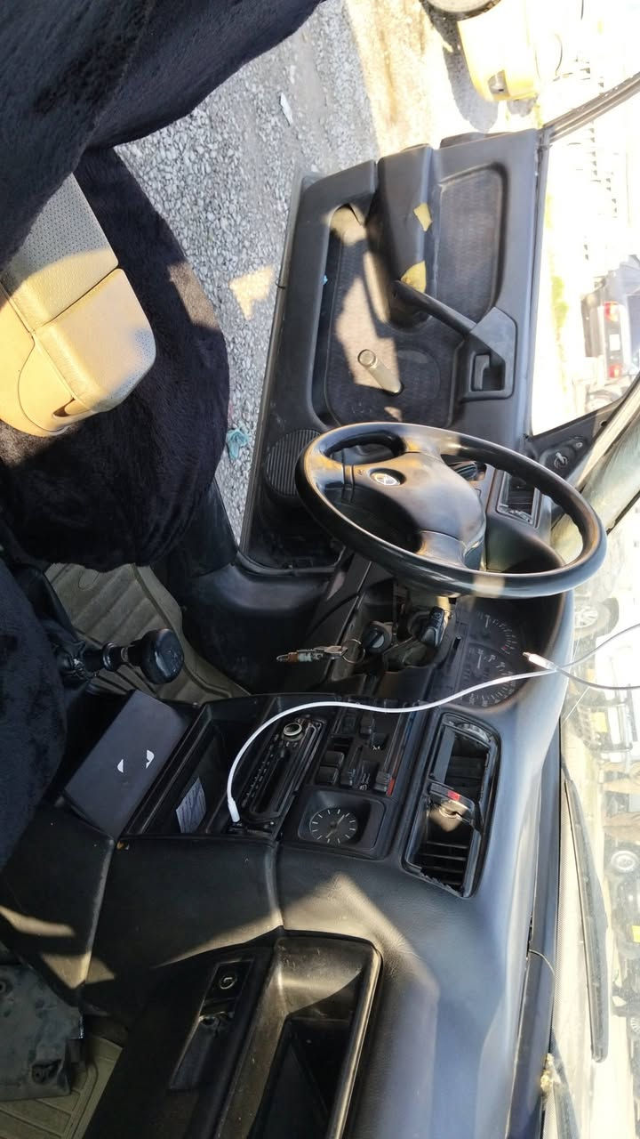 اوپڵ ڤیکترا 1991
محرک20 
ڕقم کرکوک 
 سحر 27


**إذا كنت صاحب هذا الإعلان وتريد حذفه لأي سبب، رجاءا أرسل رسالة إلى الدعم الفني**