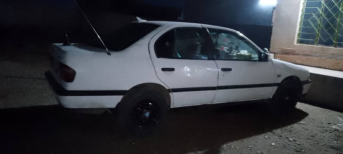 السلام عليكم سياره للبيع برايمر رقم صلاح الدين فحص الشرعي من الشرقاط محرك كير صدر  طخم تاير شرط تدفه نار الكهربائيات كلها شقاله بيع فقط السعر ٢٥ وبيها مجال رقم الهاتف ***********
