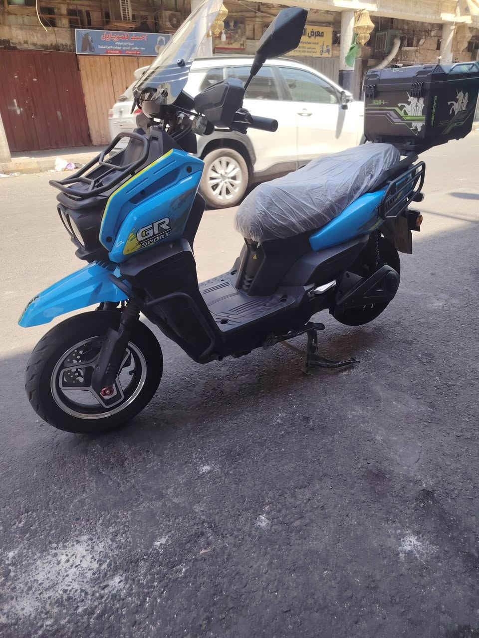 دراجه اباجي 2025
6 بطاريات مسطره ع الفحص 
تمشي 65 كيلو بالشحنه الوحده 
وياها صندوك كبير 
3 نمر سرعه 
سرعتها 90 حقيقي 
ملفها 3000 
سعر 875 
مكاني العلاوي 
رقمي ***********
