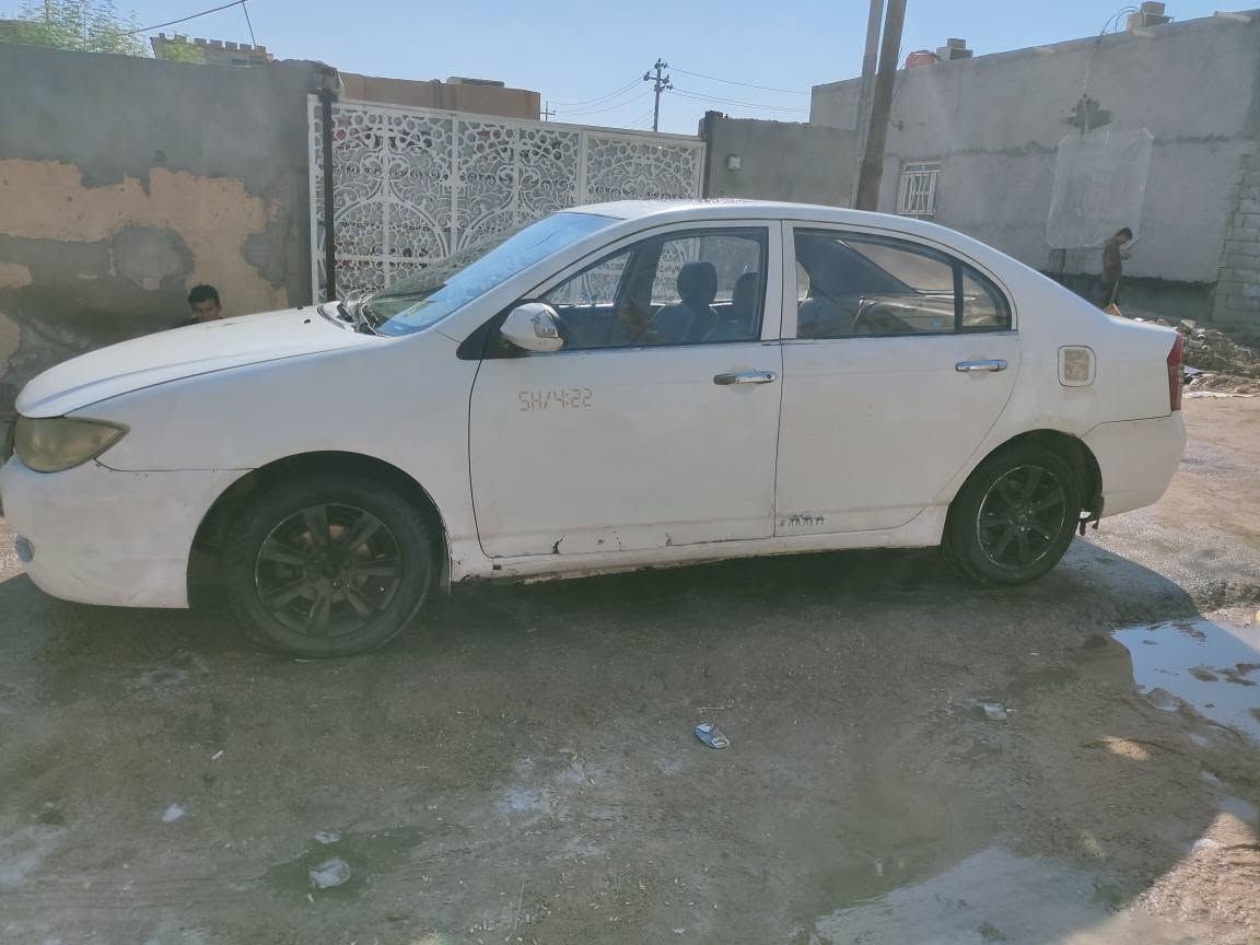 سياره ليفان620  
مكينه وكير كورلا يارس1600  مكفولا
درايمات  بدون لحيم  شادهن ب200الف   بدي السياره شوف العين  
السياره بسمي  مكانه بصره كرمه *********** البصرة, العراق
