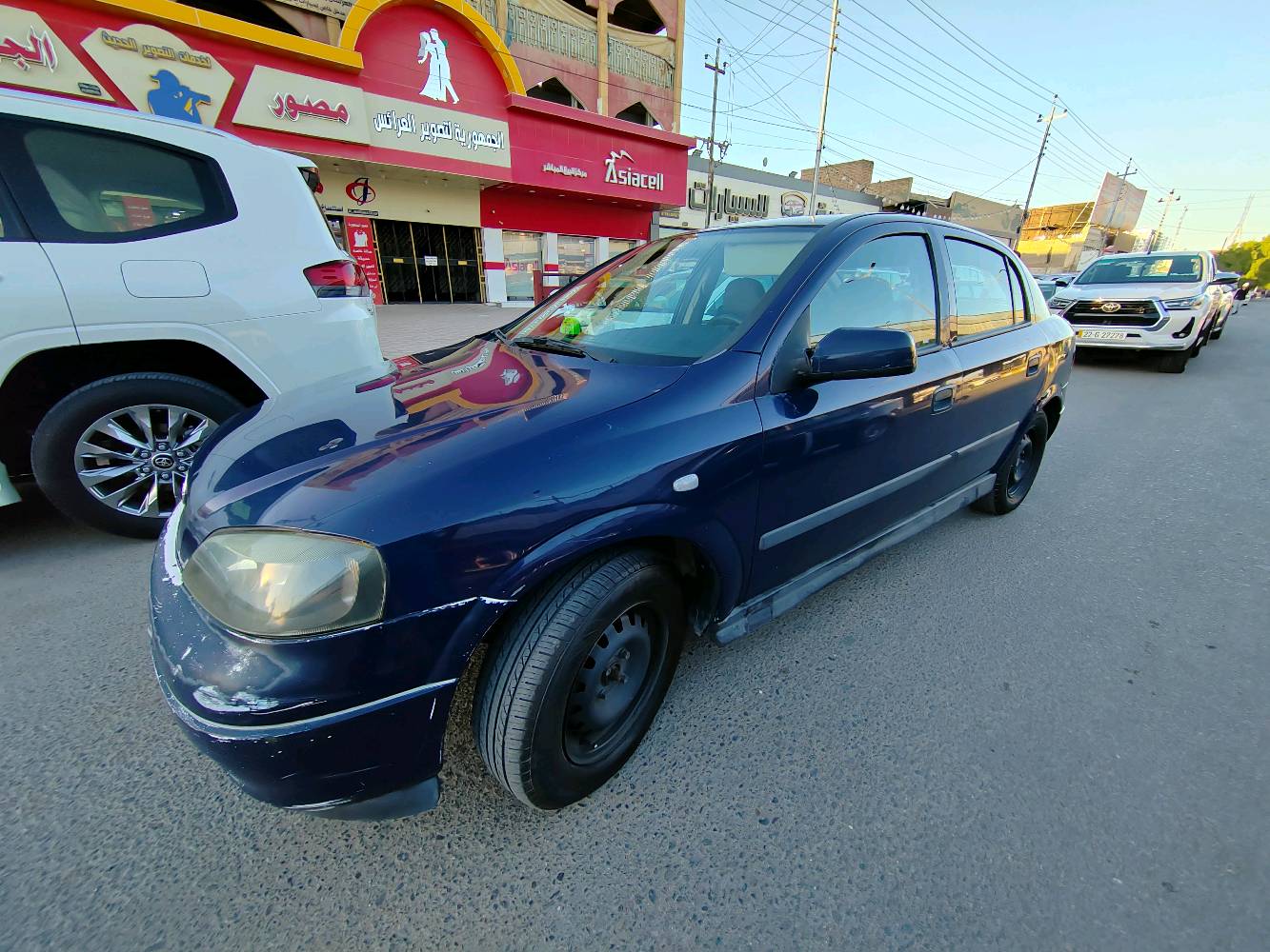 السلام عليكم ورحمة الله وبركاته 
للبيع اوبل استرا 2002  انكليزي وبسمي كير ومحرك مكفول تخم تاير جديد صدر امامي خلفي جديد تبريد ثلج تدفئه كهربائياته بلاديه اي چطل مابيه غرفته جديده بلاديه كهربائياته كله شغاله بلاديه  ترايك وين متريد ناعمه كلش بلاديه صبغه بلاديه  مكفوله من ضربه كتلوكات شركه بيه السعر 55 بيه مجال ( ***********… . *********** )