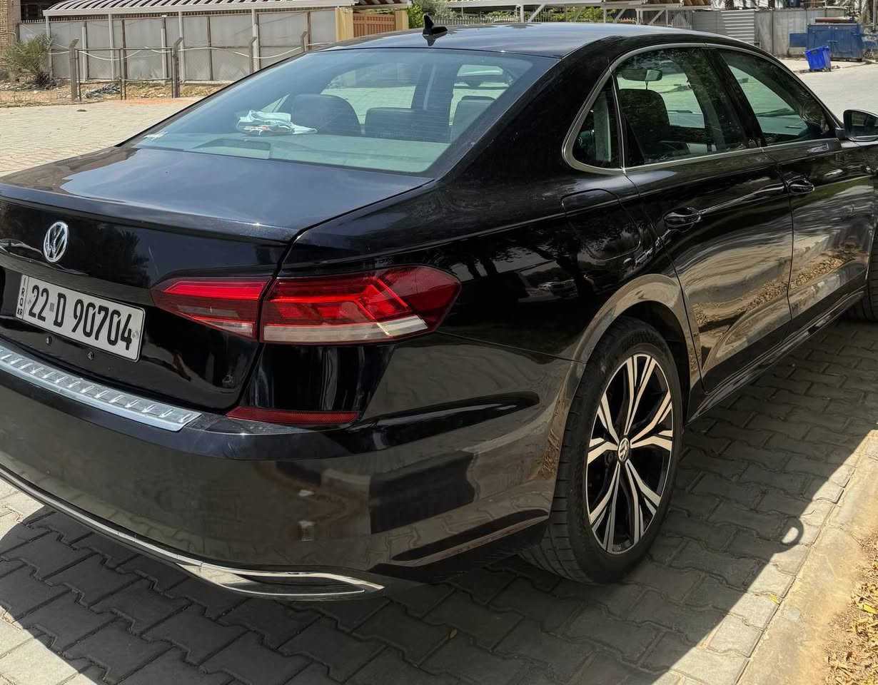 فولگس ڤاجن باسات 2022
فتحه بانوراما 
تدفئة مقاعد
تحديد مسار
مثبت سرعه
رادار جانبي وامامي
كاميرا خلفيه
محرك2.0 T
گير اوتماتيك 
61.000م مايل 
فول ايراباك (بدون ايرباك) 

1VWSA7A33NC009138
السعر 190 وبيها مجال 
***********
