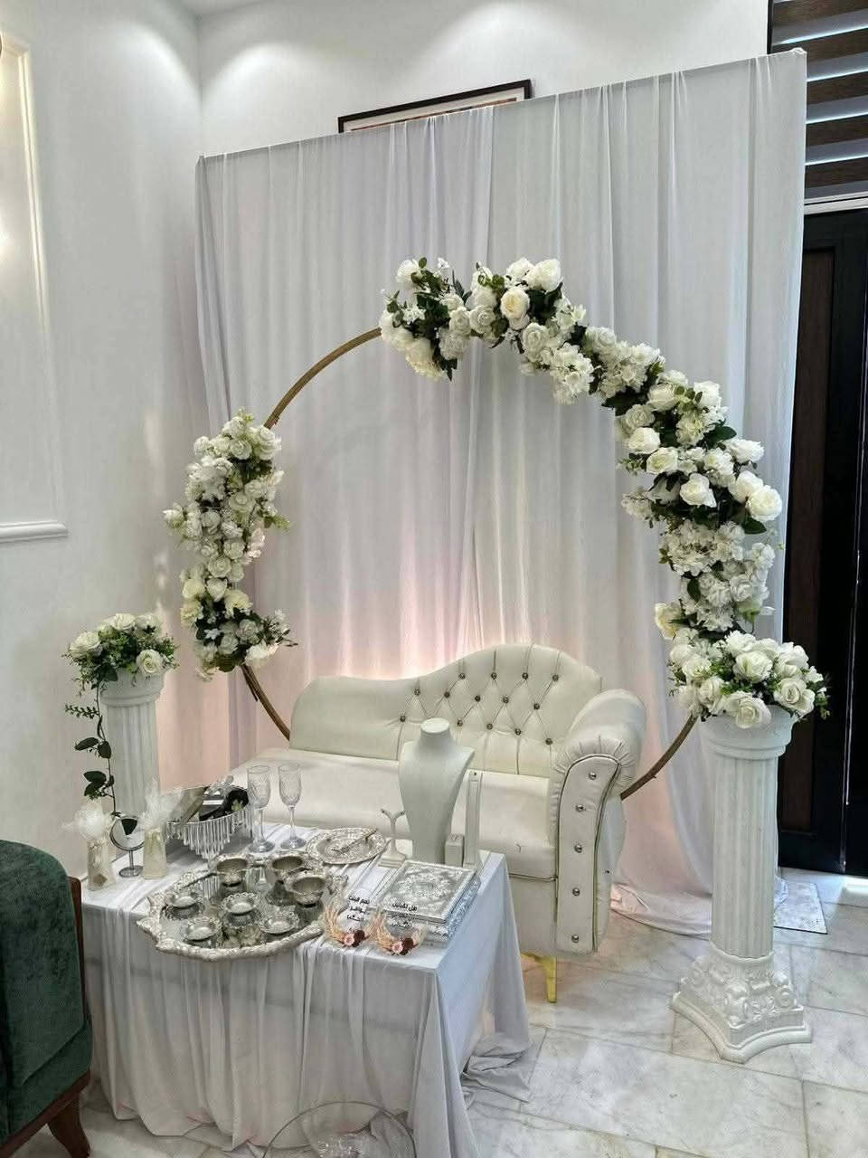 الف مبروك للحجز والاستفسار مراجعه قاعة. الاميرات أو  واتساب معا خدمه الشد والنقل والتوصيل ***********
