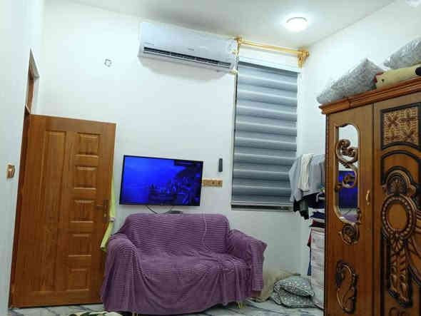 بيت امامي طابقين مساحه 100م بناء حديدث شغل درجه اولى حي الفداء شارع ابو لبنان  مقاطعه 22 كافت الخدمات سعر 160 وبي مجال فقط نقد ستفسار ***********
