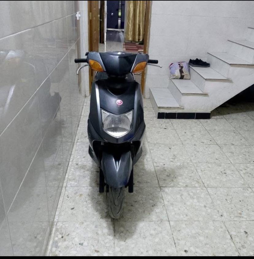 السلام عليكم اخوان دراجه لبيع سكنس نثيه الدراجه خير من الله المكان بغداد الشعب سعر 450وبيه مجال *********** وبيه واتساب
