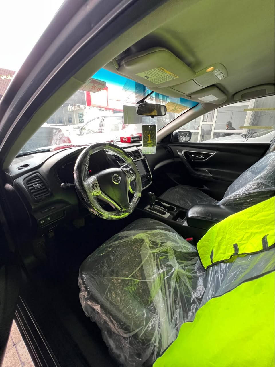 سلام عليكم
نيسان التيما
موديل 2016
يه ك بارجه ي بويه غه پشتي جه مپيكي هه يه
كيرو مكينه و ته بريدو ته قه و ره قه ي بشرت
ئيرباكي به شه رت به ردي كزوزي به شه رت پيشي كه. پسه
بوزانيار زياتر 
***********نرخ ١١٣$مه جاليكي برايه نا 
شوين هه ولير أربيل, العراق
