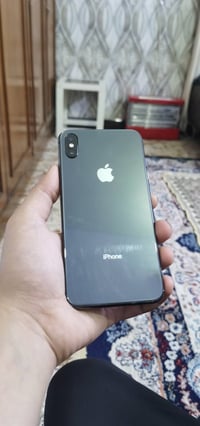 ايفون اكس ماكس سعره 200 وبي مجال تليفون وتر ما مبدل ولا قطعة فقط ضهر ج...