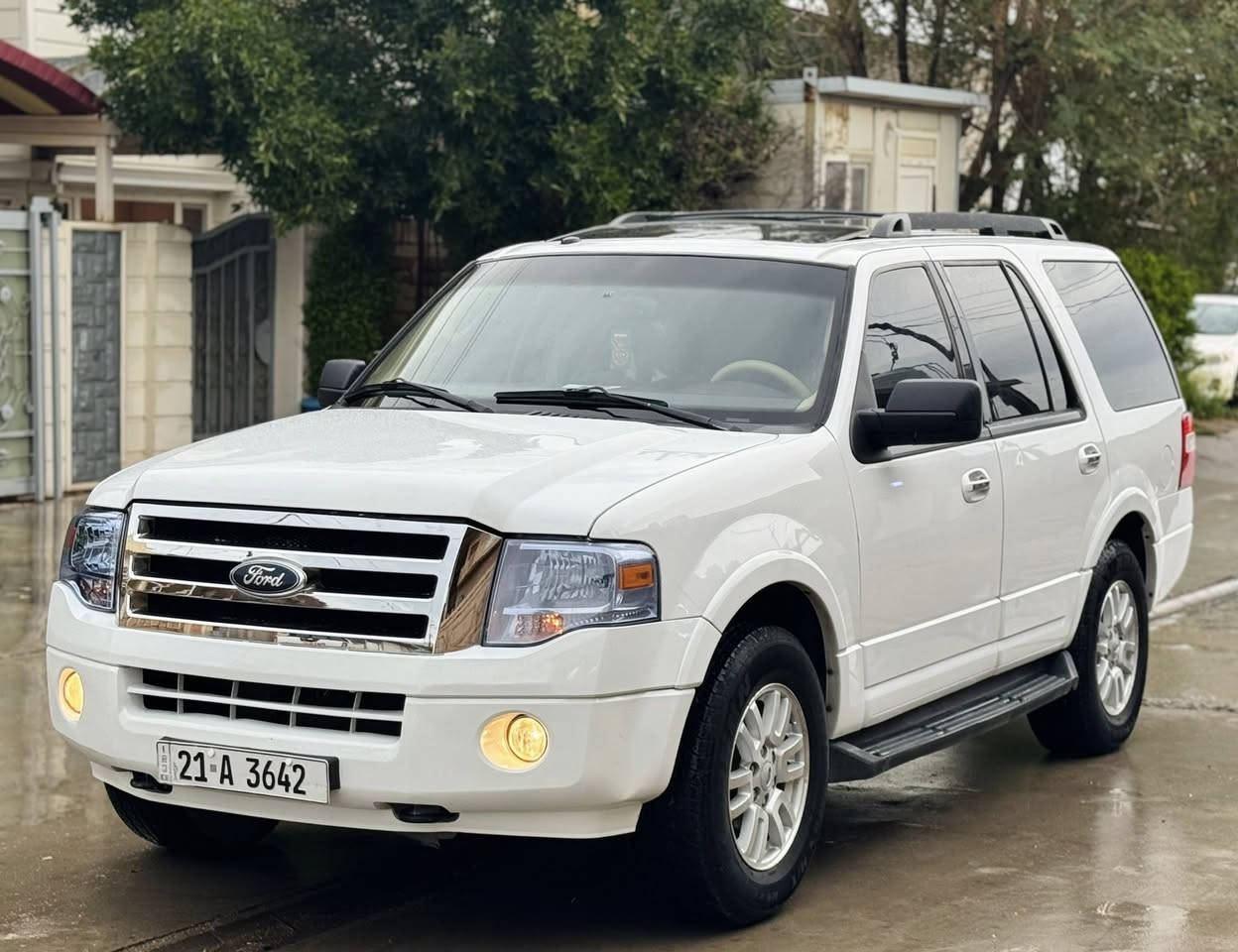 السَلٱمٌ عـَلـْيگمّ للبيع فقط
سعر 149ورقه 
للاتصال ***********
فورد اكسبديشن 2013 
سياره لوك طك فلين وخليجي شركه نيڤا
موصفات XLT فول 
محرك 8 سلندر  
حجم محرك 5400
ماشيه 130 مايل 
سقف اسلايت (الفتحه )
كشنات كهربائي
تبريد مركزي
دواخل سياره جديده
7 راكب
دواخل بيجي 
حساس خلفي 
كامره 
 تحكم استيرن
وثبيت سرعه 
مانع انزلاق 
 تبري تدفئة شغال
كير محرك جديد شرط
صدر امامي خلفي جديد
تخم تايرات جديد
‏كهربائيات—كله شغال -
شرط سياره جاهزه 
تحويل مباشر
سياره مابي نواقص بدون مصرف 
رقم سليمانيه جديد 
سنويه جديد لحد 2028
شرط تحويل او غرامه 
تحويل مباشر 
عنوان ديالي خانقين ✅
