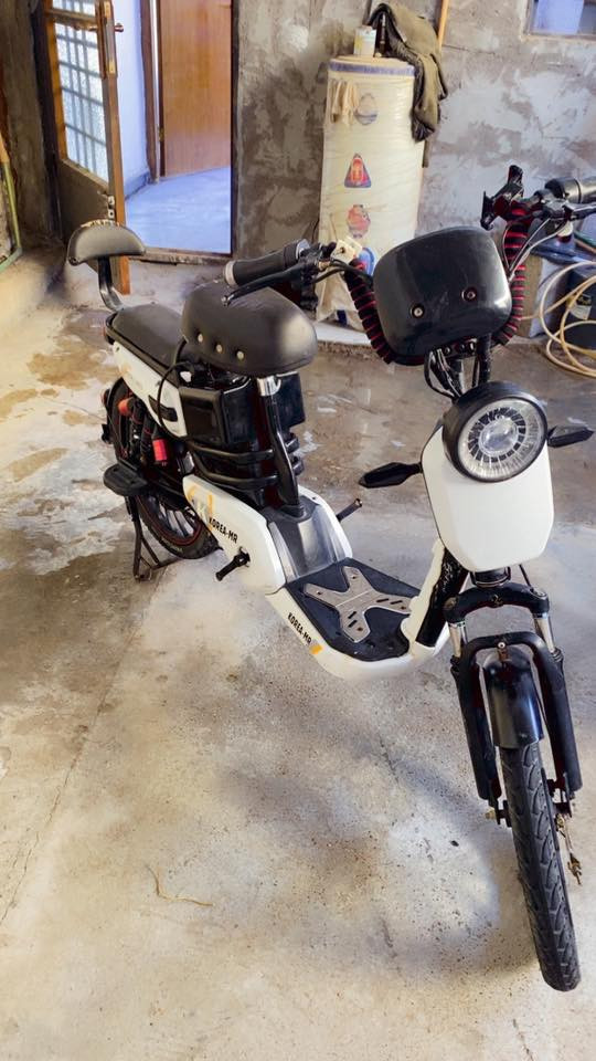 السلام وعليكم شباب دراجه شحن البيع يرادله بس بطاريه ترجع طبيعي بسعر مناسب الاستفسار ***********
