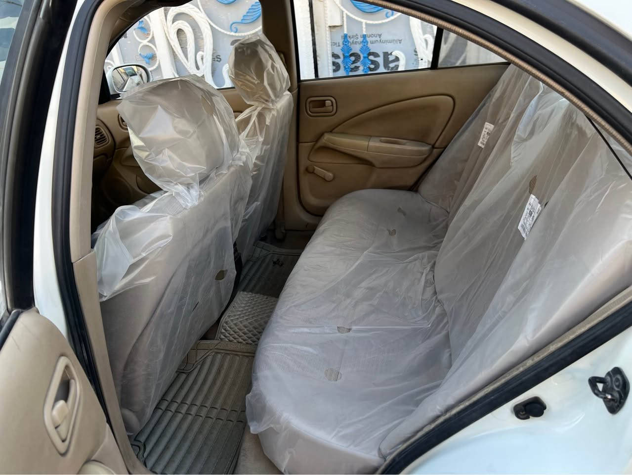 نيسان صني 2012 كير محرك حداديه تبريد مكفولات
بيه 3 قطع صبغ بدون فتح وباب السايق مبدل نفس اللون
سعره 95 رقمها نجف ب اسمي مكاني نجف
*********** النجف, العراق
