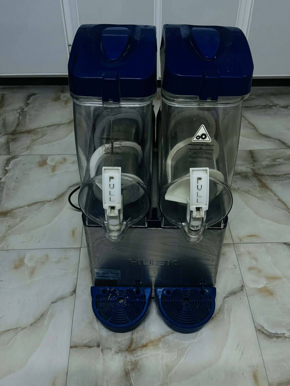 مكينة ازبري ماركة HOSK تركي
استعمال قليل جداً ونظافة
شرط الفحص 
***********
