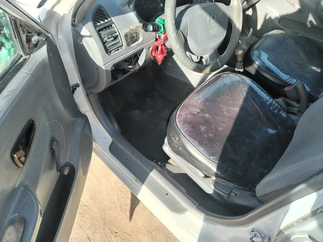 السلام عليكم اكسنت 2004 مزاد شرطة النجف محرك يبخر كير حداديه نظيفه دواخل جدد تخم تاير باتري جديد كامره سنتر لوك اسجل بسمك رقم نجف صبغ عام السعر 35 مكان نجف ***********
