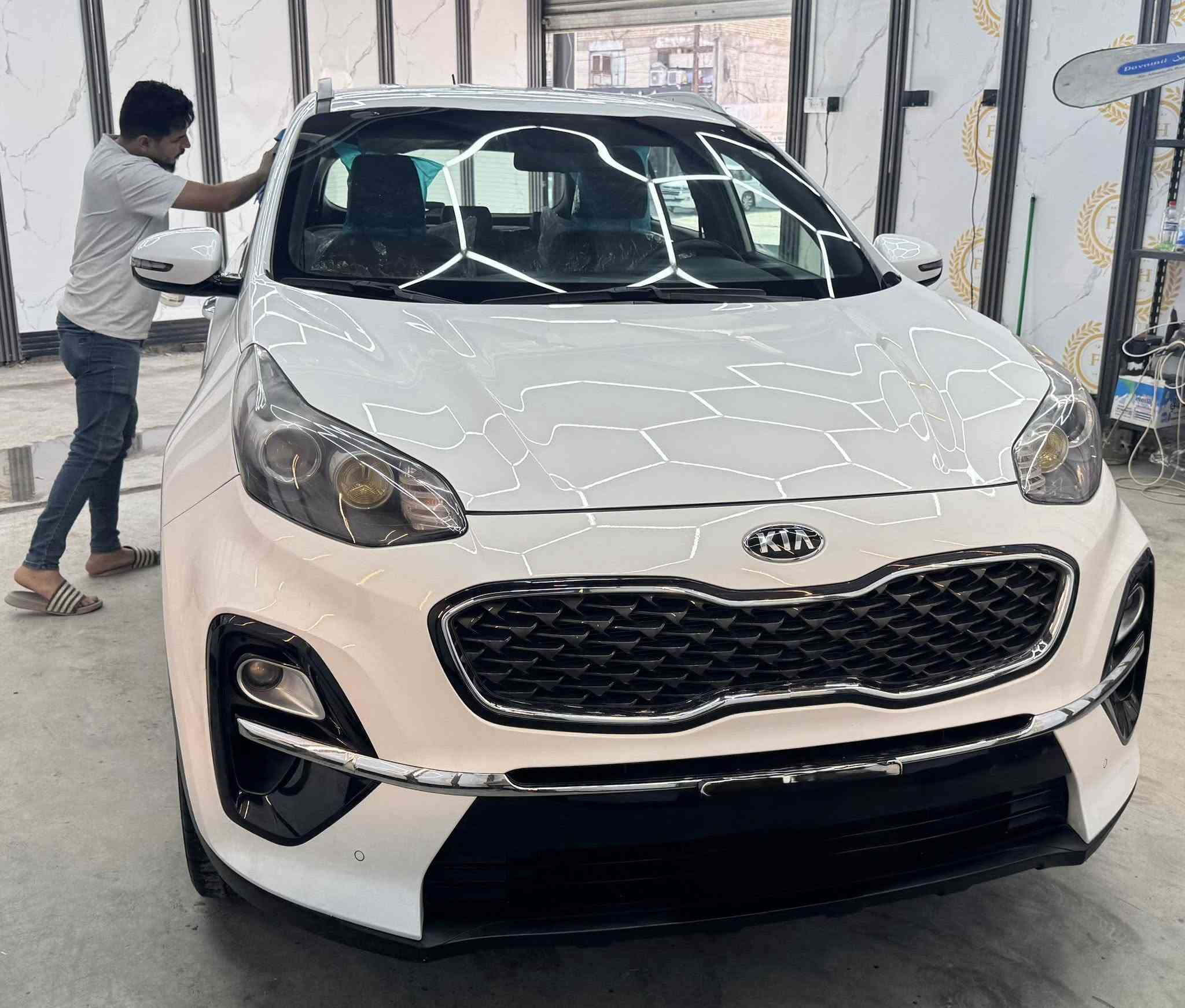 سلام عليكم
سبورتج 2020 خليجي استلام شركه الدوليه 

رقم بغداد تحويل مباشر

تبريد ثلج 

ماشيه 106

مكينه 2000دوش

كير ومكينه كفاله 

نص مواصفات

حساسات امامي خلفي 

شاشه كاربلي لمس

مري شفط 

تحكم ستيرن كروز سرعه 

ثلاث انضمه قيادة

Sport_ Normal_ ECO

تخم تاير جديد 

باتري جديد 

صدر امامي خلفي جديد 

بيها بارد بلباب شي بصيط ومصلح وبيها ملاحضات بصيطه 

180بي مجال 

مكاني بغداد المنصور او الكراده 

***********
