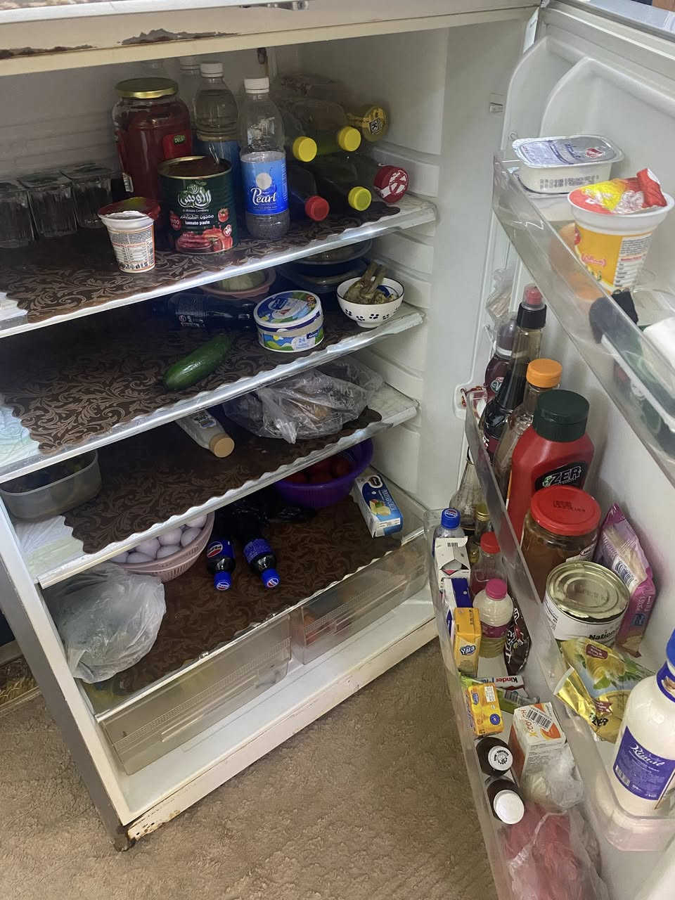 السلام عليكم اخوان أو خوات الأعزاء كل عام وأنتم بألف خير عندي ثلاجه كبيره مستعمله نوع اورو شغاله وعلا الفحص بس بيه أشويه من جوا اسفل الثلاجه تصدي بدايه خياس لشرائه الاتصال رقمي ***********
