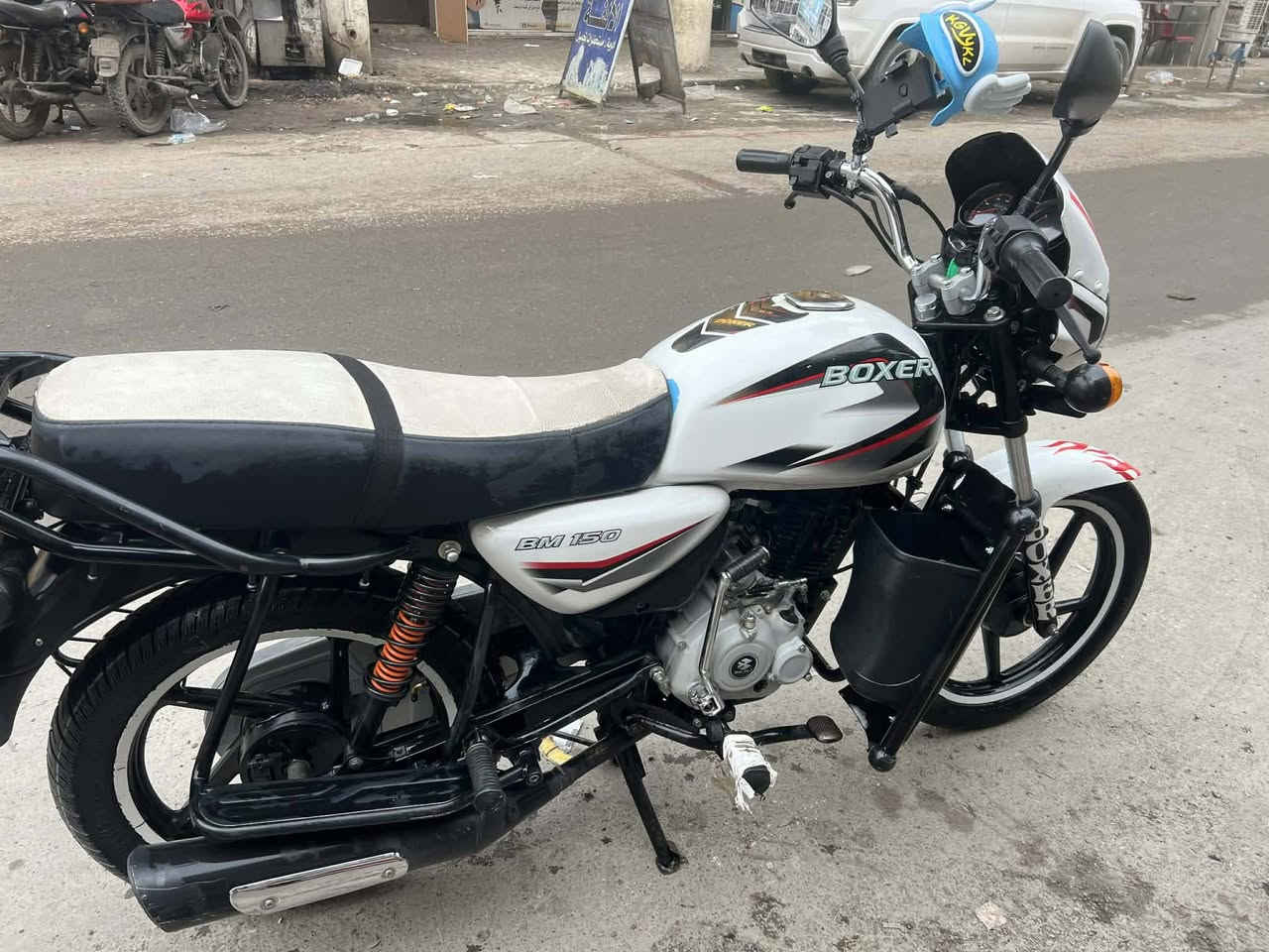 بوكسر للبيع 2023 جديد ماشي 6000 بس سعر مليونين و500 والشراي يجي خاص ويدلل ***********
