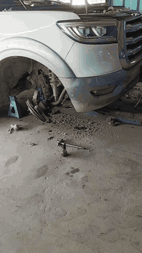 حدادة صدر  عام لكافه انواع السيارات ومواد صدر ممتازه البياع الحي الصنا...