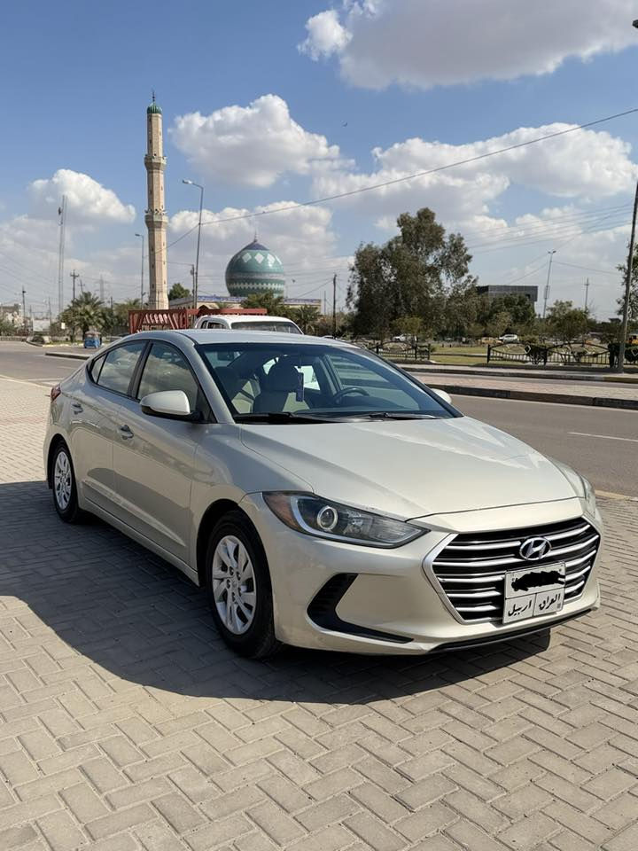 السلام عليكم
النترا 2017 وارد امريكي محرك 2000 دوش رقم اربيل بأسم شركة تريد تحويل تريد وكالة مضمون السياره تعتبر كلين حادثها نص دعاميه خلفيه فقط يعني نص الدعاميه الخلفيه صبغ شرط مو كلها السياره حاليا ماشيه 65 السياره كلهه كبس شرط برغي مامفتوح بيها من الشركه صدر الشركه وغاز الشركه كتلوك وسبيرها شرط مانازل اي كلوب بلدشبول مامشتغل شادلهه تخم تاير برجستون جديد بيها شخوط بلجاملغ الخلفي وكحلتهن فقط تكحيل وشرط الجامه الاماميه بعدها مال الشركه بدون كسر يعني سياره جاهزه وماملعوب بيها #السعر130 
العنوان بغداد البياع الشرطه الخامسه 
***********
***********
