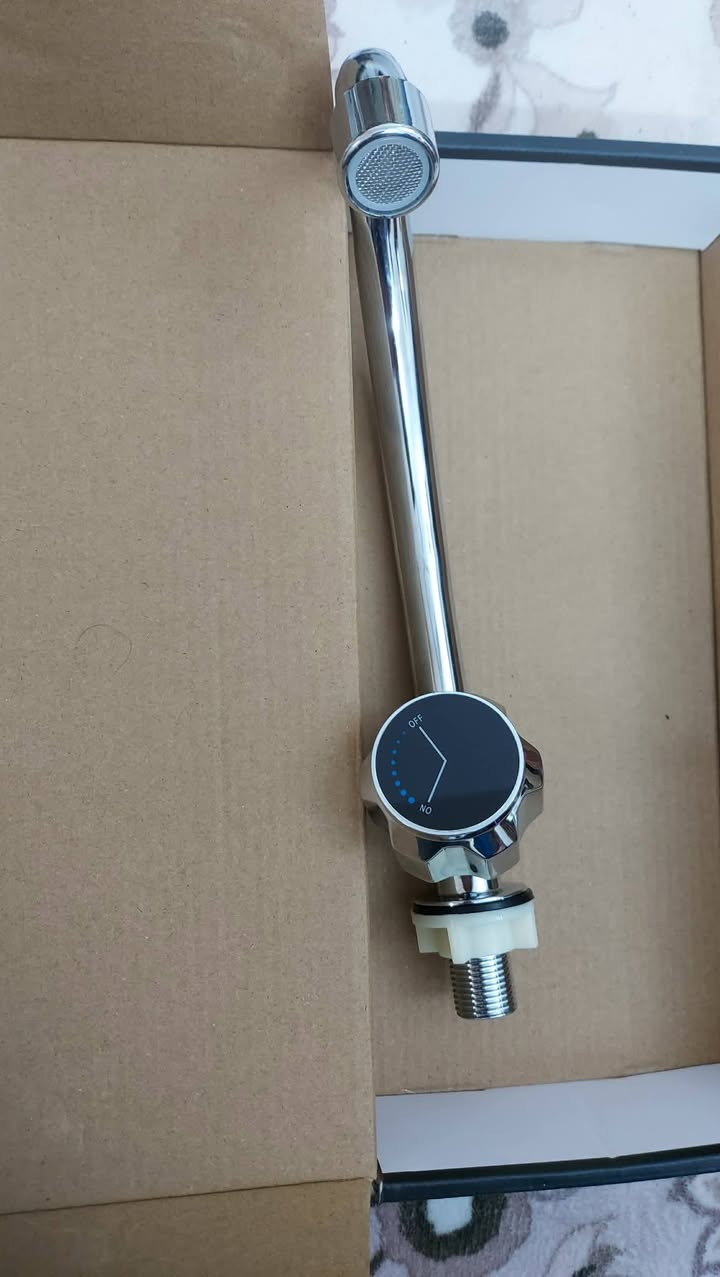 🔹 خلاط ماء حوض (TOP SOPHIE) – جودة عالية نصف فرة
تصميم أنيق ولون كروم لامع
 مصنوع من معدن متين مقاوم للصدأ
كارتردج داخلي قوي يمنع التهريب
 مقبض سهل الاستخدام وتحكم سلس بالماء 
مناسب للمطبخ أو الحمام
السعر 8 الاف شامل اجور التوصيل


**إذا كنت صاحب هذا الإعلان وتريد حذفه لأي سبب، رجاءا أرسل رسالة إلى الدعم الفني**