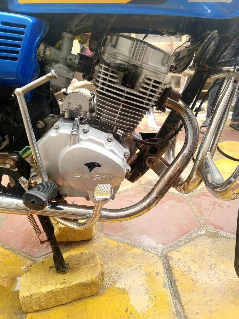 السلام عليكم دراجه بارت للبيع 2017 مكلف بلنشر السعر الاتصال الرقم ***********
مكاني زديناويه
